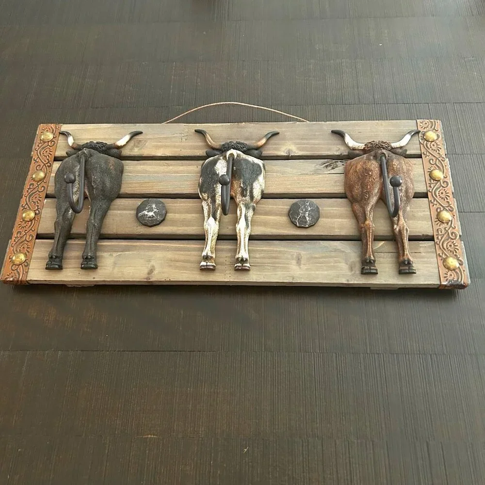 Rustic Western Cow Butt Coat Wall Hooks Rack With Wooden Plaque